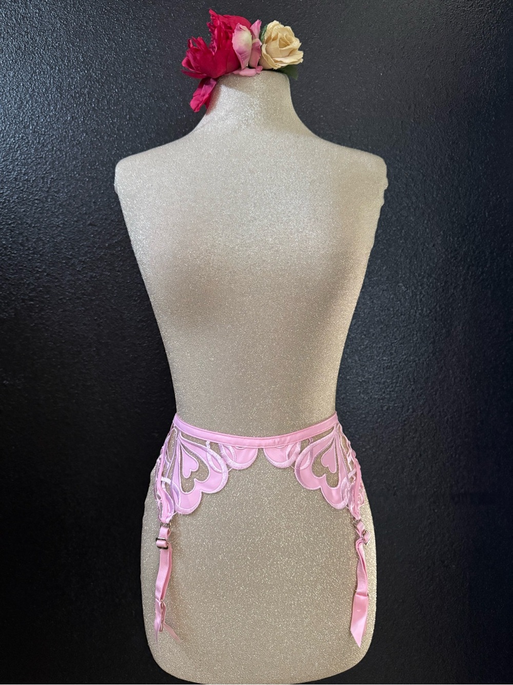 Pink Lace Heart Garter Belt - Women Skirts Accessory